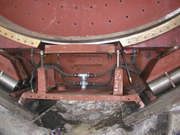 Asiento esférico y lubricación del rodamiento deslizante